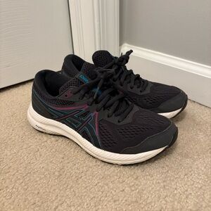 ASICS gel contend 7 - size 6.5